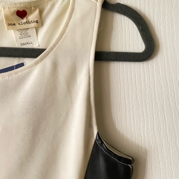 White dress with faux leather side. - Picture 2 of 4
